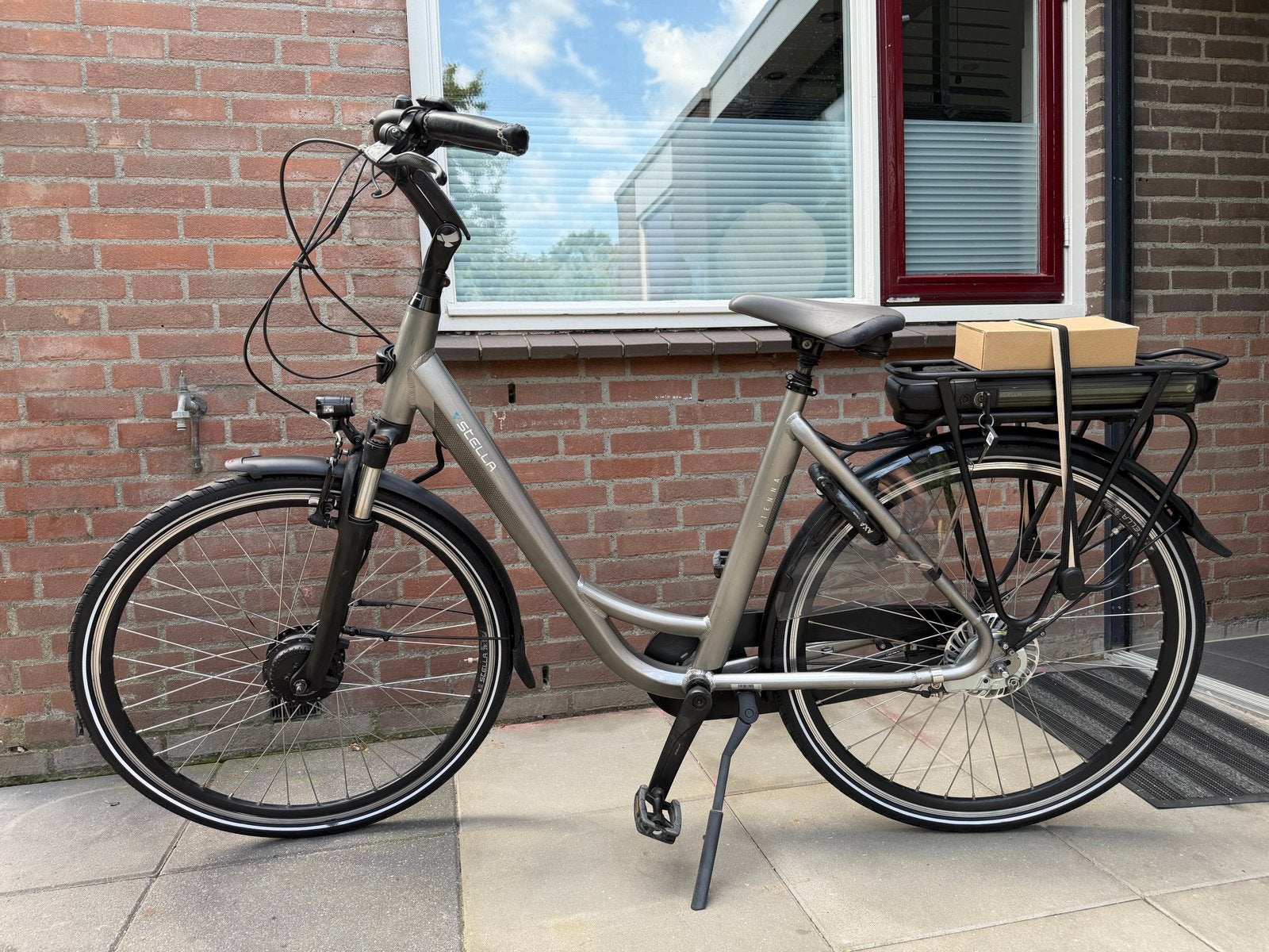 Stella Vienna elektrische fiets - Zo goed als nieuw, Ophalen, Zo goed als nieuw, 50 km per accu of meer, Overige merken