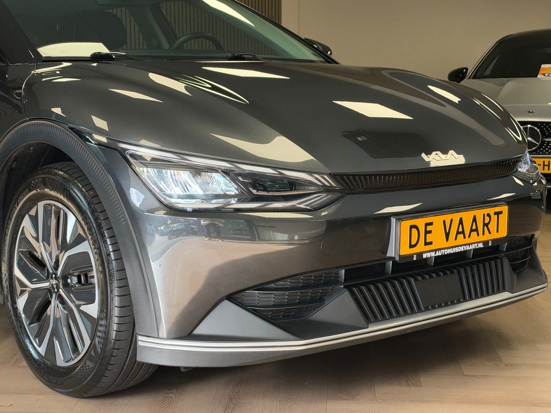 Kia EV6 Plus AWD 77.4 kWh 325PK SOH 100% 506KM Bereik NAVIGA, Auto's, Automaat, Dealer onderhouden, Gebruikt, Met garantie (alle)