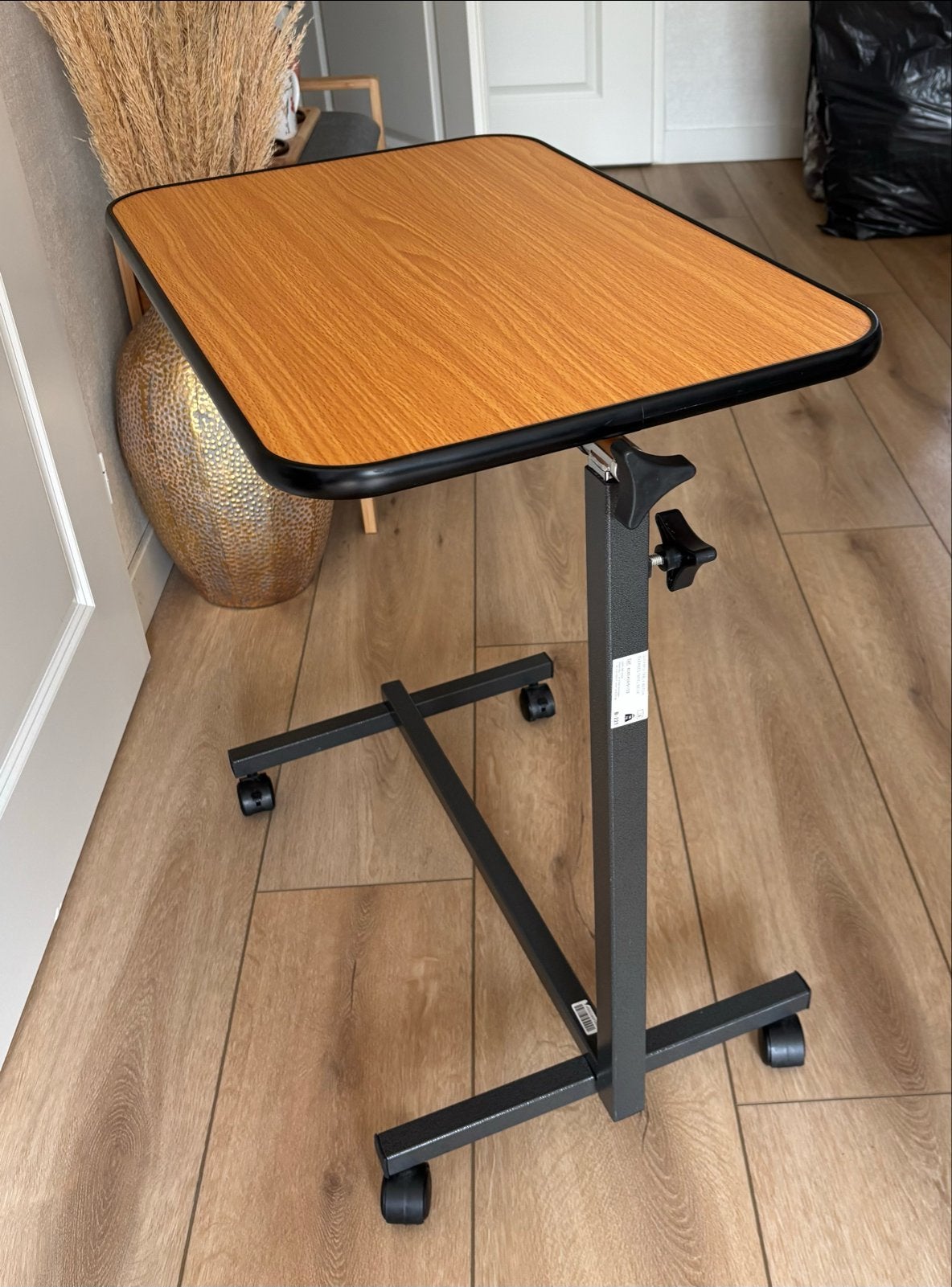 Verrijdbare bijzettafel - in hoogte verstelbaar, Ophalen, Metaal of Aluminium, 55 tot 75 cm, Zo goed als nieuw