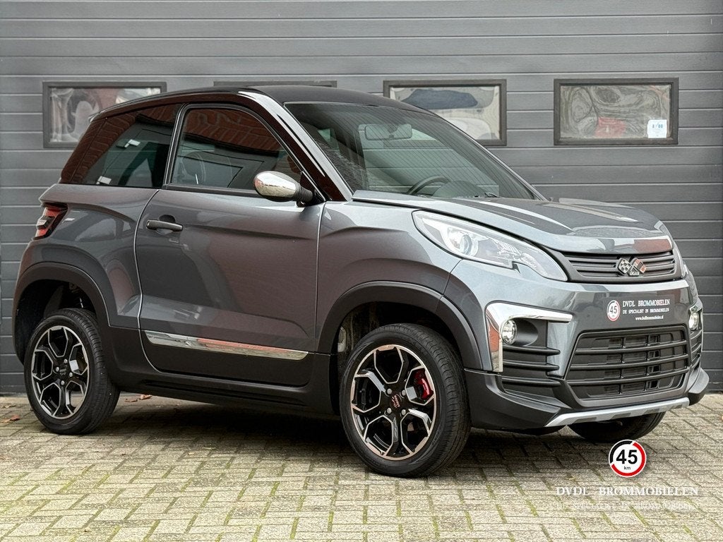 Ligier JS60 Chic DCI Brommobiel 2021 1e eig 31dkm NIEUWSTAAT, Gebruikt, DVDL Brommobielen, Staarten 32
5281PL  Boxtel, NL, Info@dvdlbrommobielen.nl