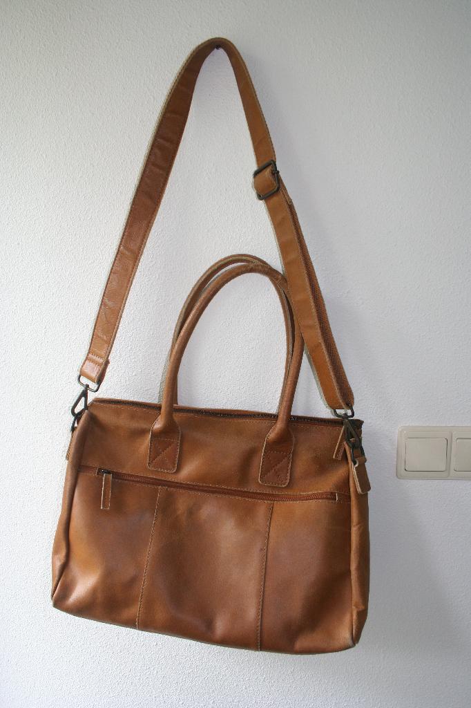 Leren Schoudertas  Cognac kleurig   D'str'ct, Overige merken, Gebruikt, Bruin, Ophalen of Verzenden