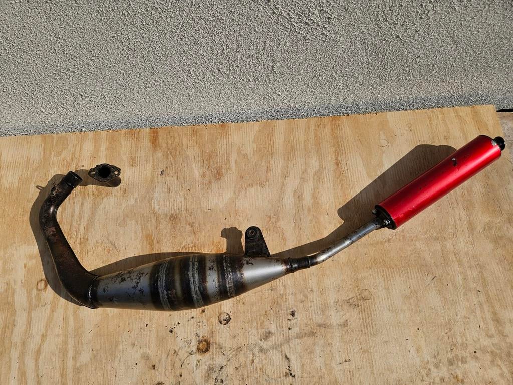 Uitlaat MVT S-Road EC01 50cc Derbi schakel onderlangs, S road, Derbi, Uitlaat, MVT