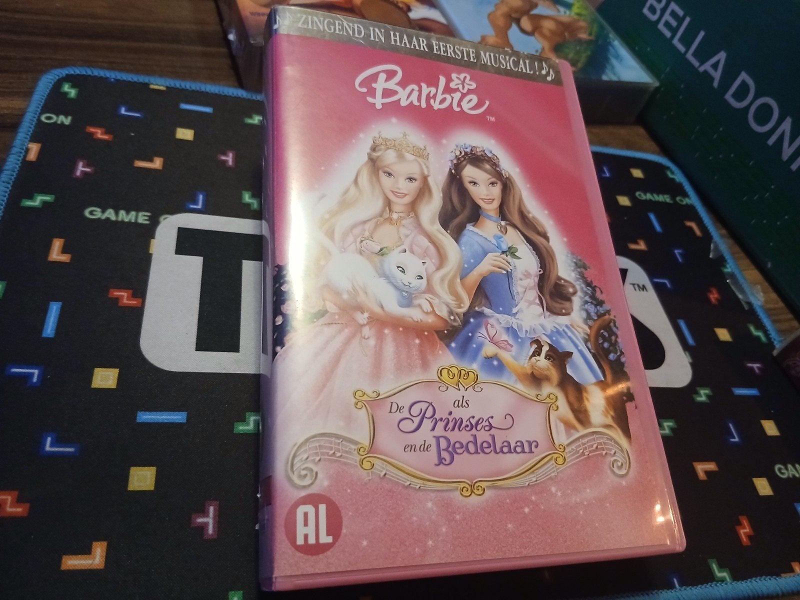Barbie prinses en de bedelaar vhs film, Alle leeftijden, Ophalen of Verzenden, Zo goed als nieuw