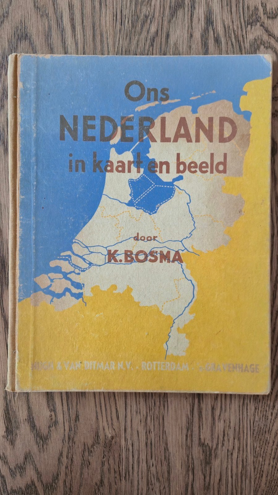 Vintage Aardrijkskunde schoolboek, K. Bosma uit 1948, Boeken, Atlassen en Landkaarten, Gelezen, Overige typen, Ophalen of Verzenden