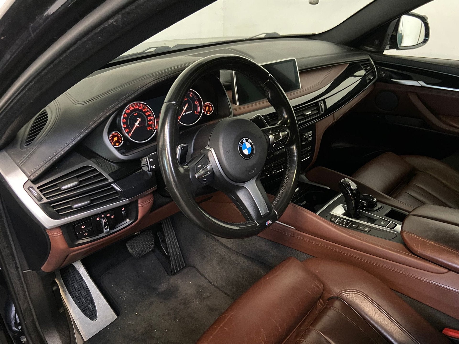 BMW X6 M50d. Pano. 360 Cam. Trekhaak. Leder! (bj 2015), Auto's, BMW, Automaat, 15 km/l, Gebruikt, Euro 6