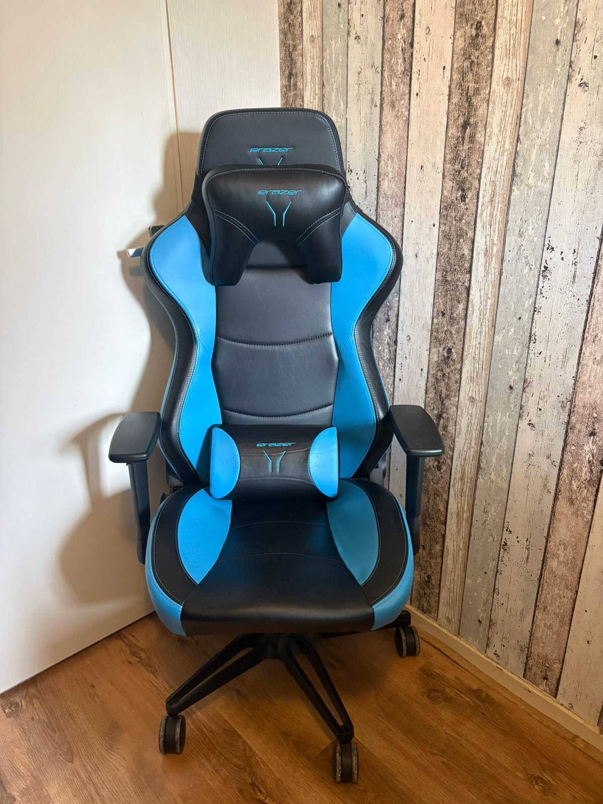 Gamestoel blauw/zwart (medion-erazer x8901), Ophalen of Verzenden, Gaming bureaustoel, Zo goed als nieuw, Bureaustoel