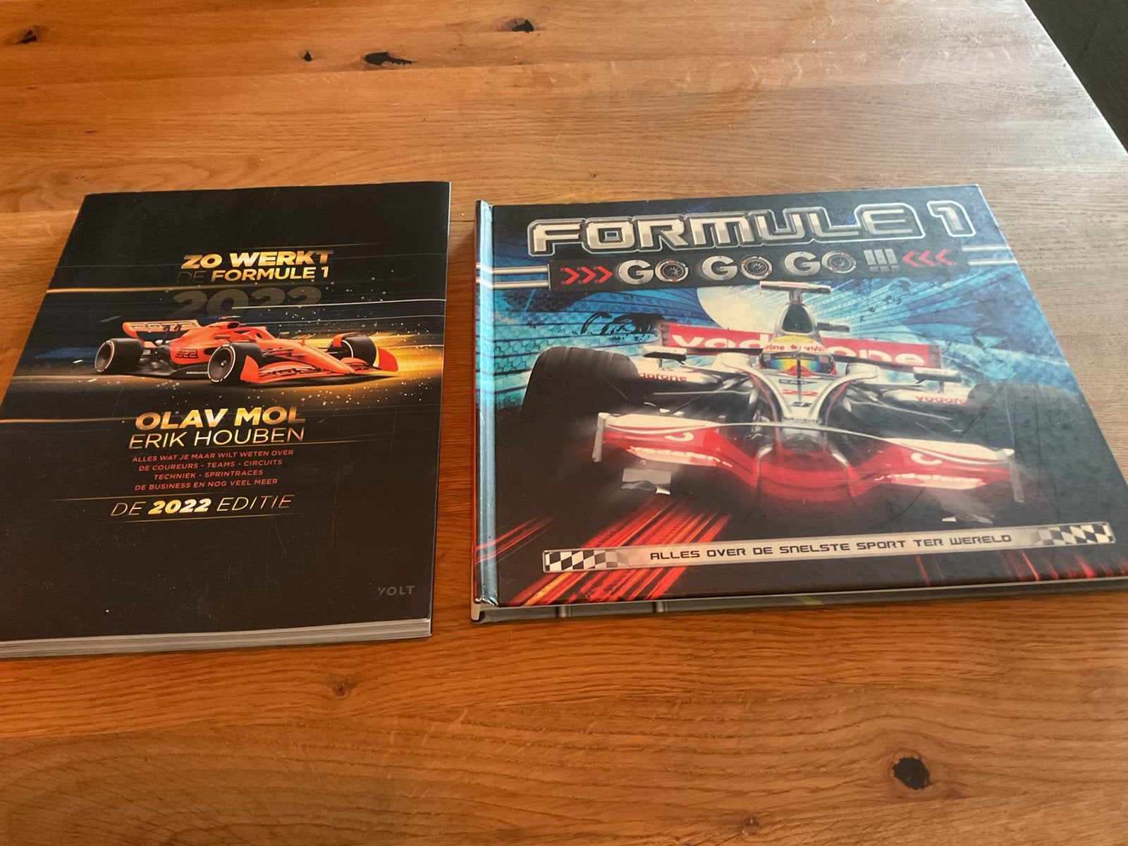 2 formule 1 boeken, Ophalen of Verzenden, Zo goed als nieuw, Overige sporten