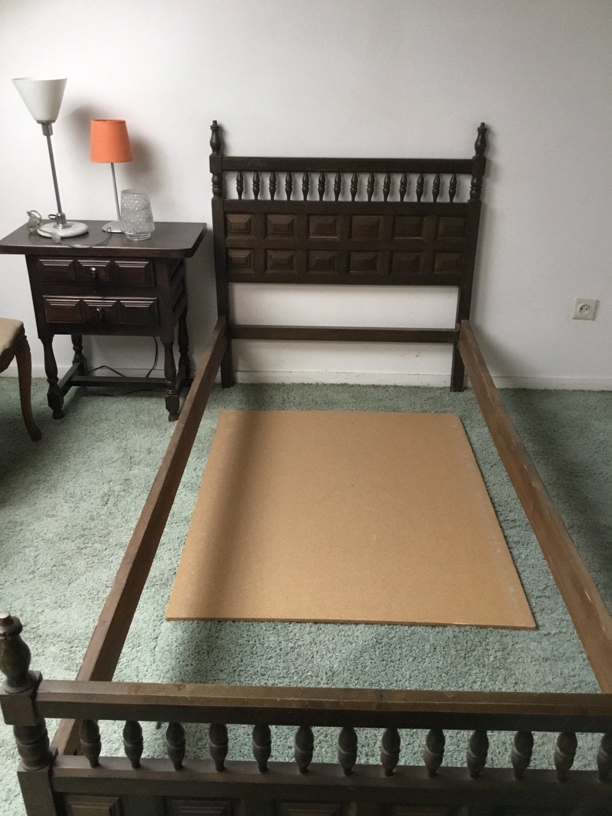 Vintage houten bedframe met hoofdeinde 1-peroons, Ophalen