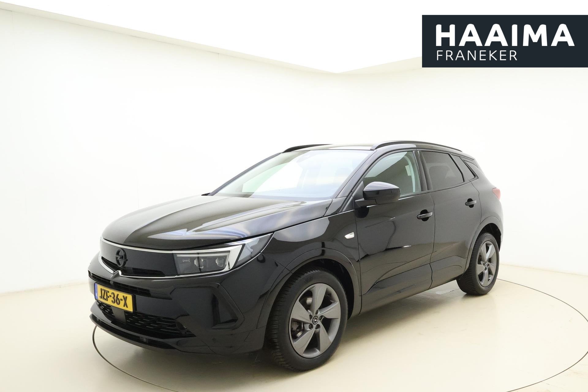 Opel Grandland 1.2 Turbo GS Line 130 PK | Navigatie | Camera, Gebruikt, 1199 cc, Leder en Stof, Zwart