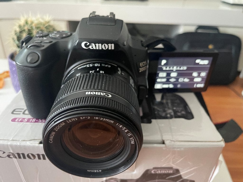 Canon 200D II (= Canon 250D) vlogcamera wifi/bleutooth +lens, Audio, Tv en Foto, Fotocamera's Digitaal, Ophalen, Spiegelreflex