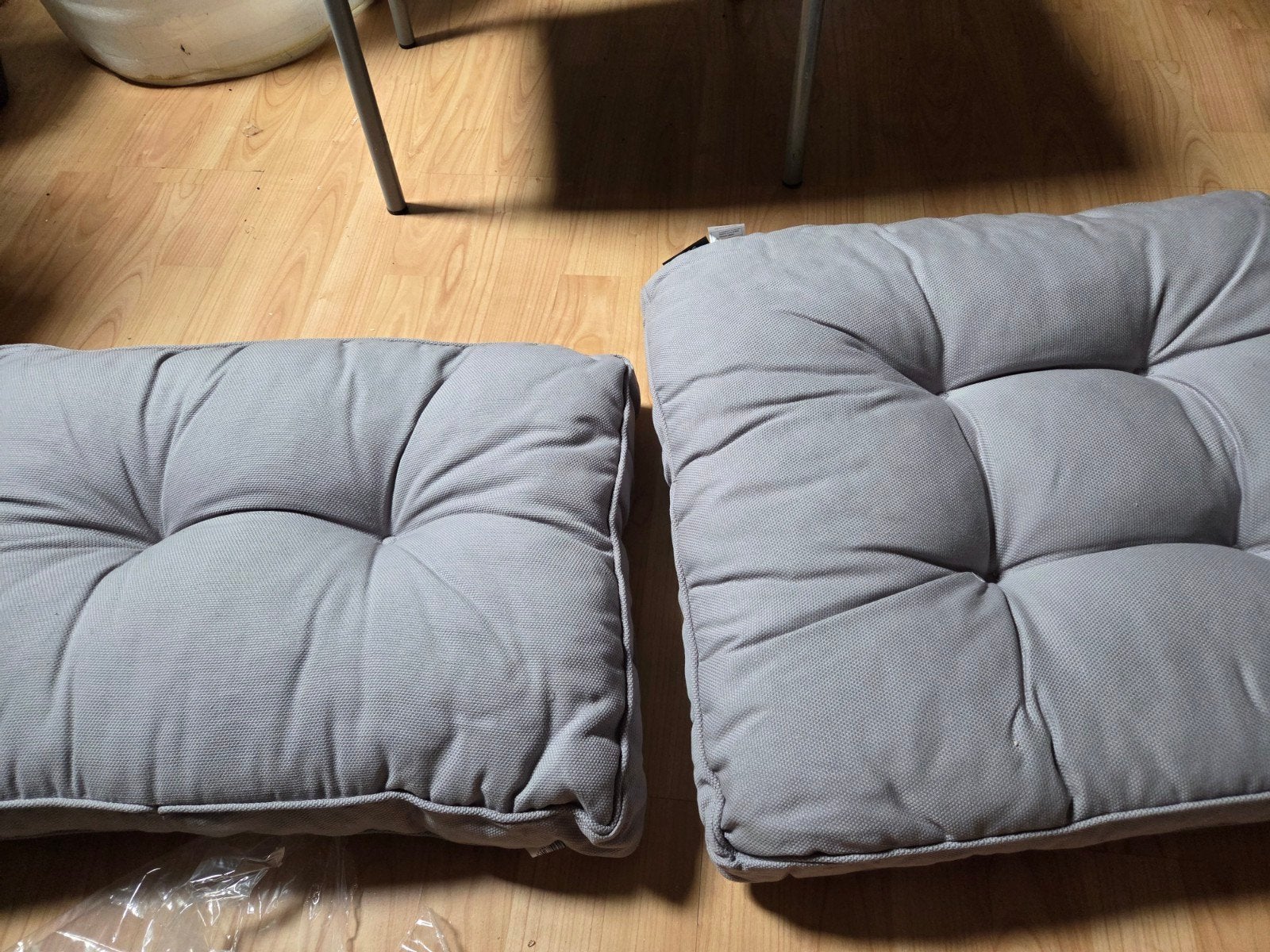 Nieuwe Loungekussens Rug- en Zitkussens in Verpakking, Huis en Inrichting, Ophalen, Nieuw, Grijs, Vierkant