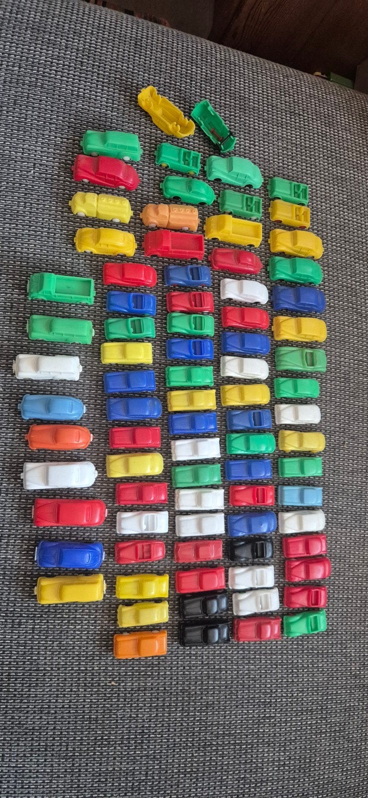 oude kleine plastic speelgoed autootjes.  zie foto's, Ophalen of Verzenden, Gebruikt