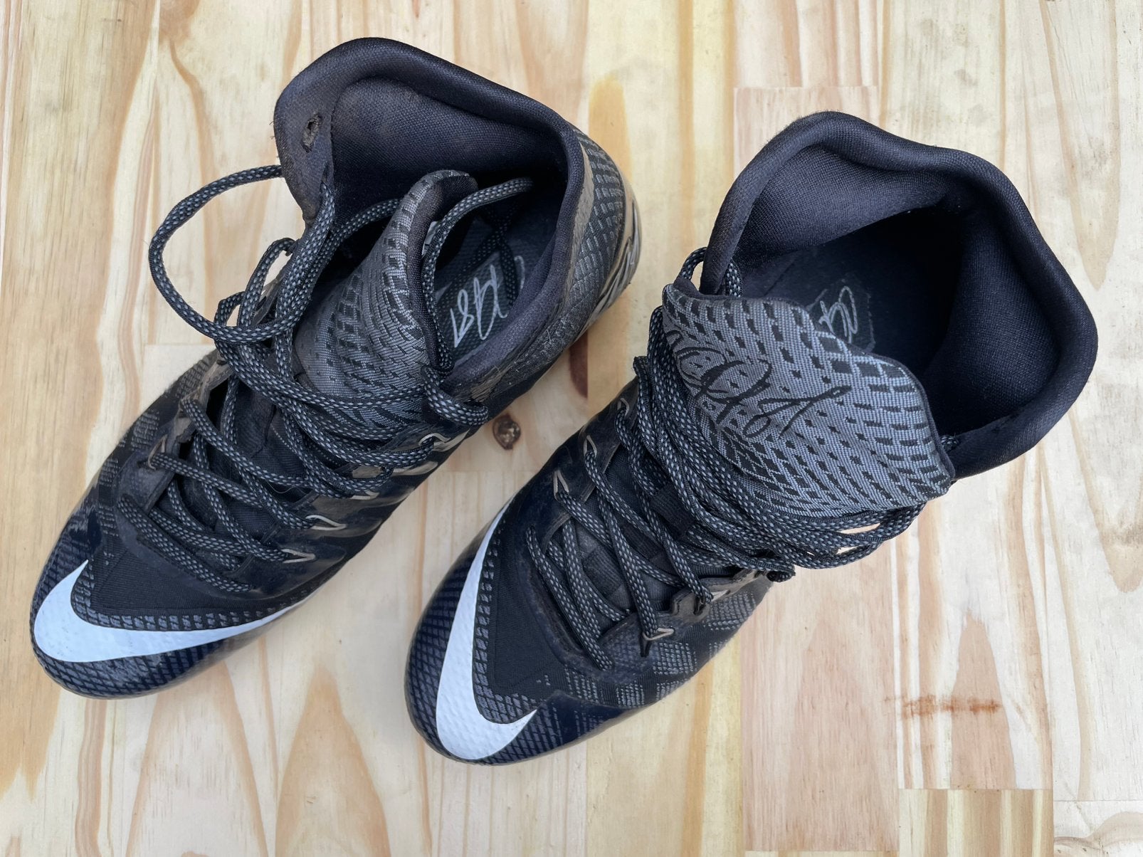 Nike Flyweave Calvin Johnson, maat 43, Sport en Fitness, Ophalen, Zo goed als nieuw, Schoenen