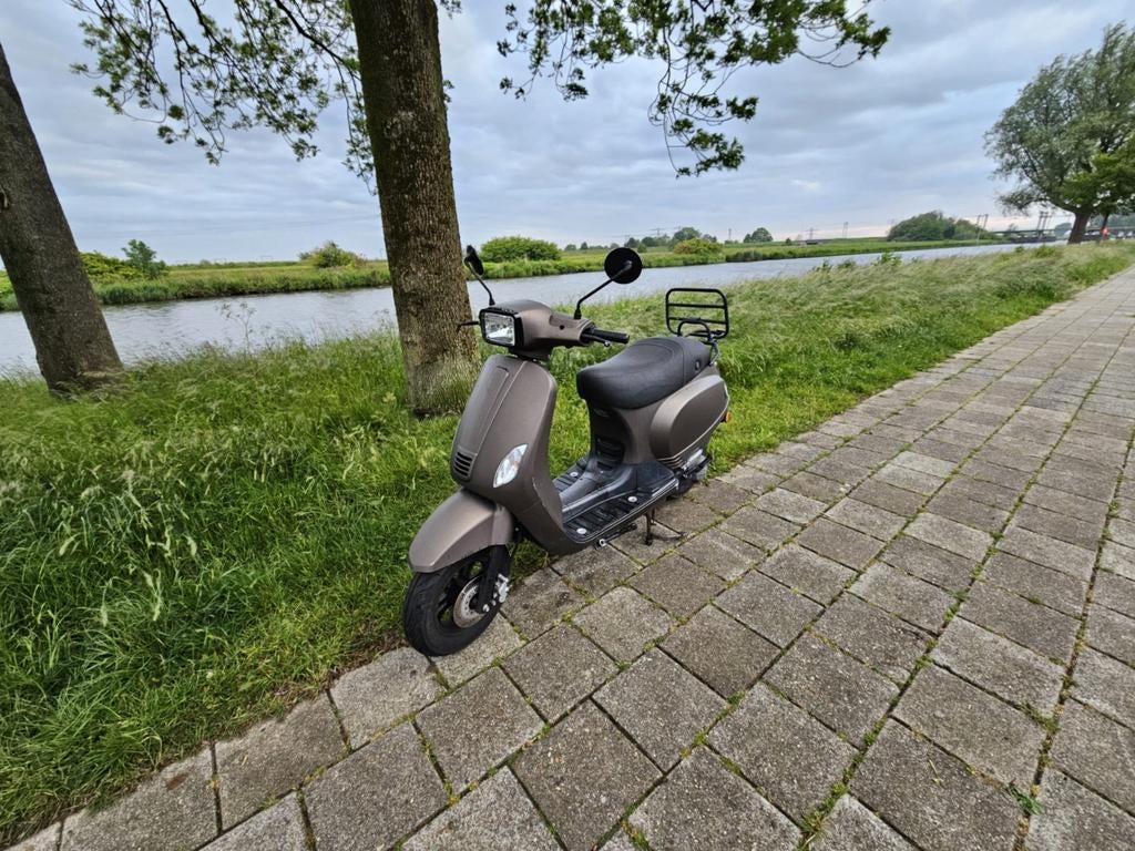 Scooter - Perfect voor Stadsritten, Fietsen en Brommers, Ophalen, Gebruikt, Benzine, Overige merken