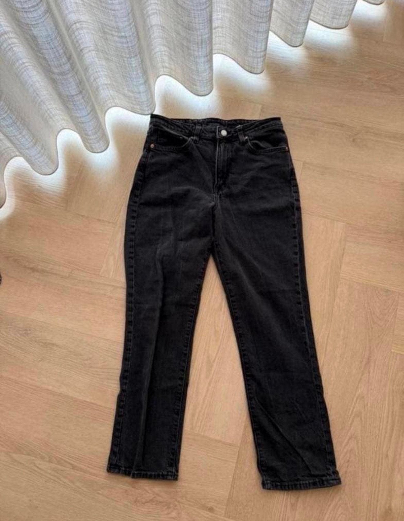 H&M dames zwarte broek maat M/40, Kleding | Dames, Broeken en Pantalons, Maat 38/40 (M), Zwart, Ophalen of Verzenden, Zo goed als nieuw
