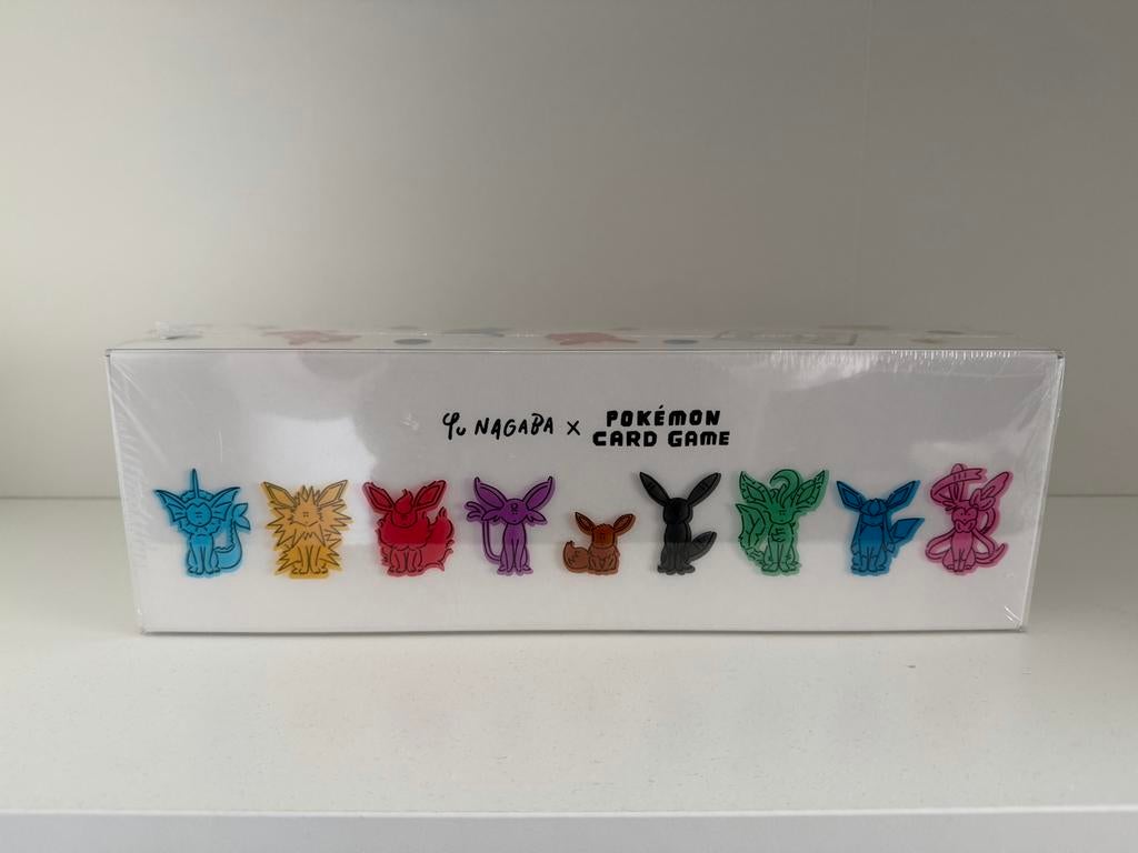 YU NAGABA  Pokémon Card Game Eeveelution Special Box, Ophalen of Verzenden, Nieuw, Overige typen