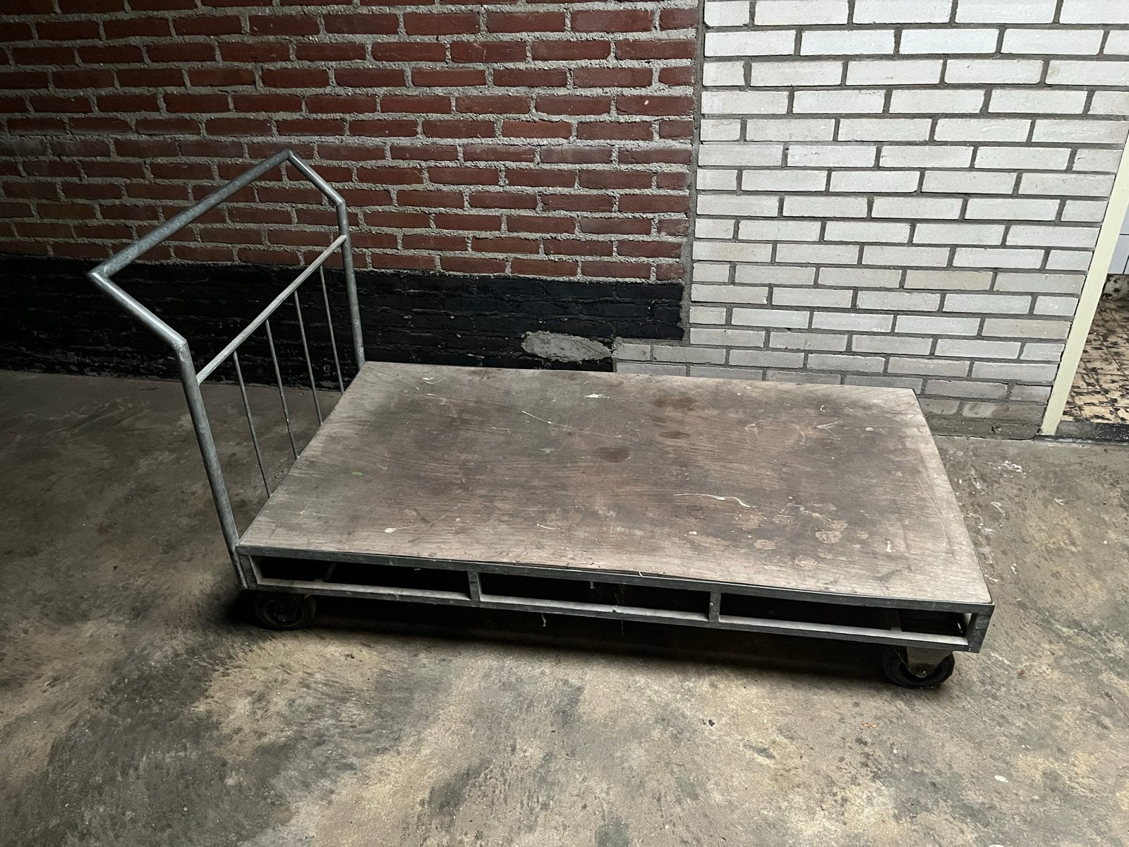Stevige transport / overtoom kar, Ophalen of Verzenden, Gebruikt, Transportkar