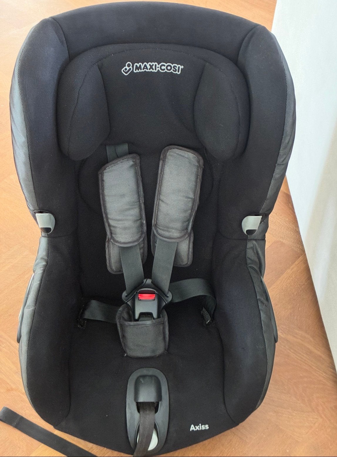 Draaibare maxi cosi axiss autostoel, Ophalen, Autogordel, 9 t/m 18 kg, Zo goed als nieuw
