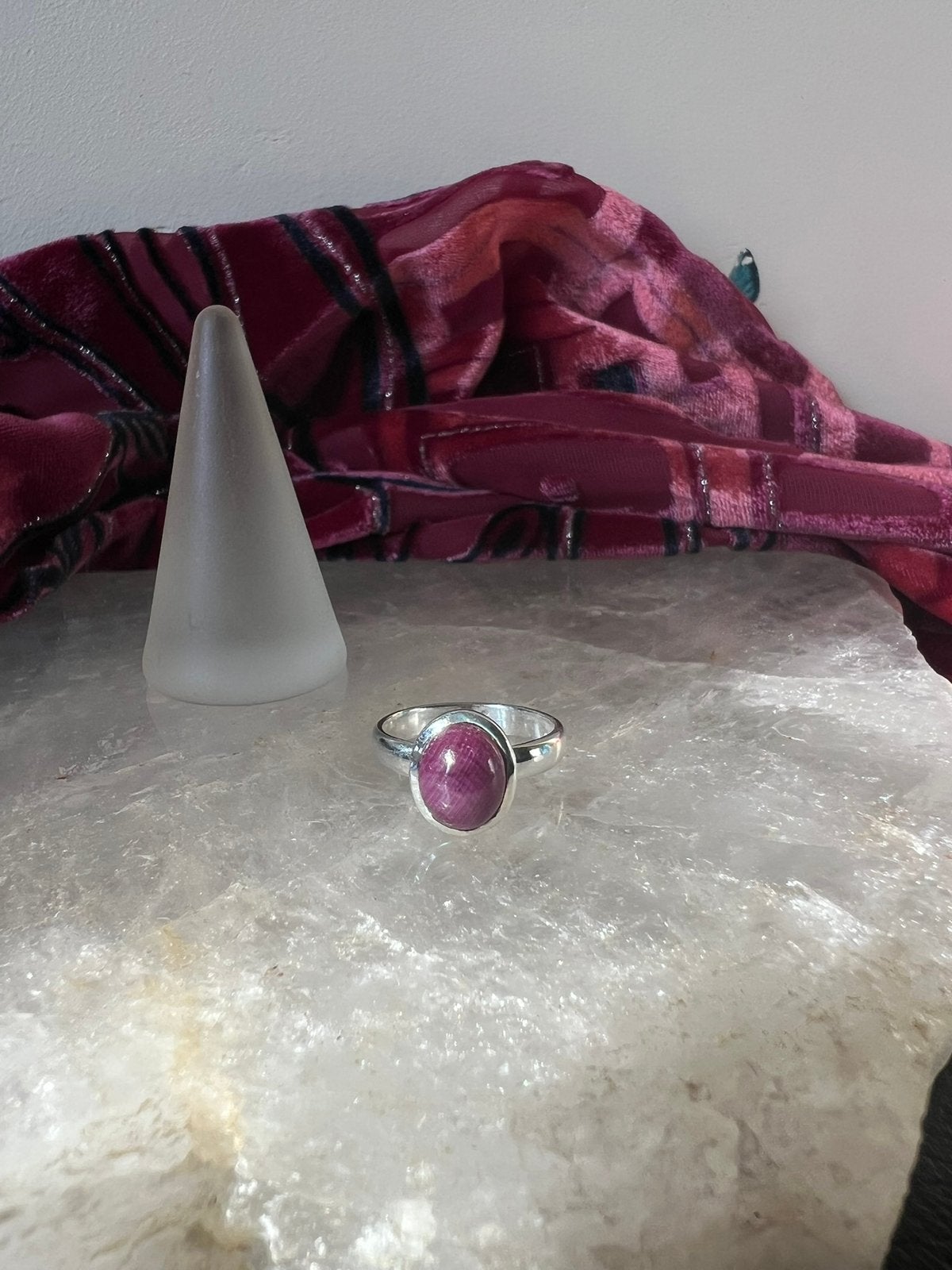 Robijn beschermt passie liefde geluk intuïtie magie uniek, Sieraden, Tassen en Uiterlijk, Ringen, Nieuw, Ophalen of Verzenden
