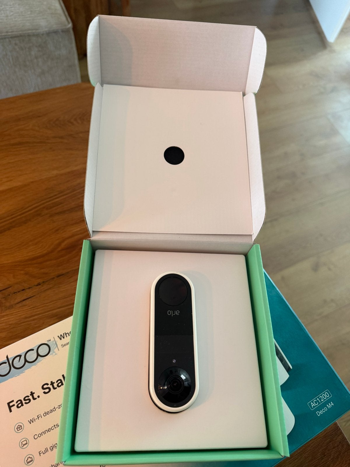 Arlo Wired Video Deurbel met Chime 2, Ophalen of Verzenden, Bewegingsdetectiesensor, Zo goed als nieuw, Bedraad