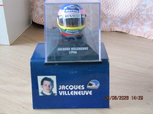 Jacques Villeneuve 1996 helm miniatuur, Ophalen, Zo goed als nieuw, Overige typen, Overige merken
