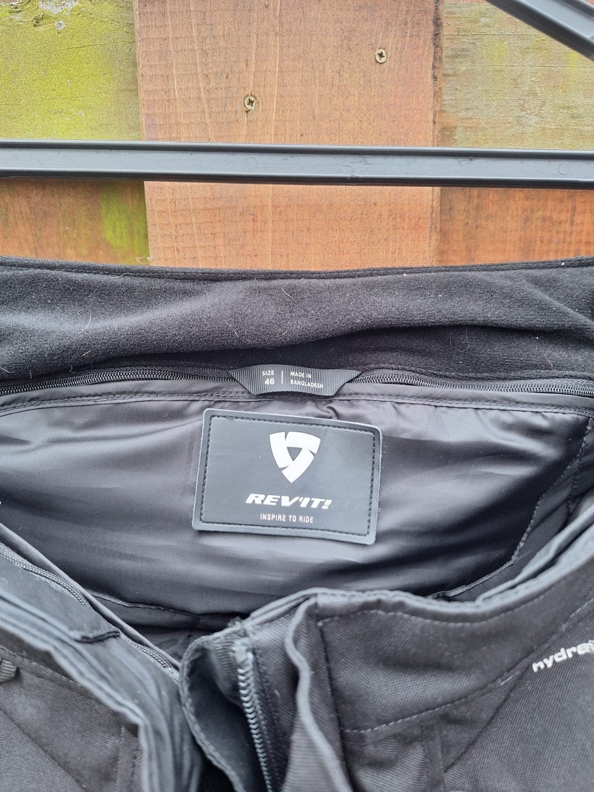 REV'IT! Motorbroek en jasTextiel Maat 46 - Zo goed als nieuw, REV'IT!, Dames, Ophalen of Verzenden, Broek | textiel
