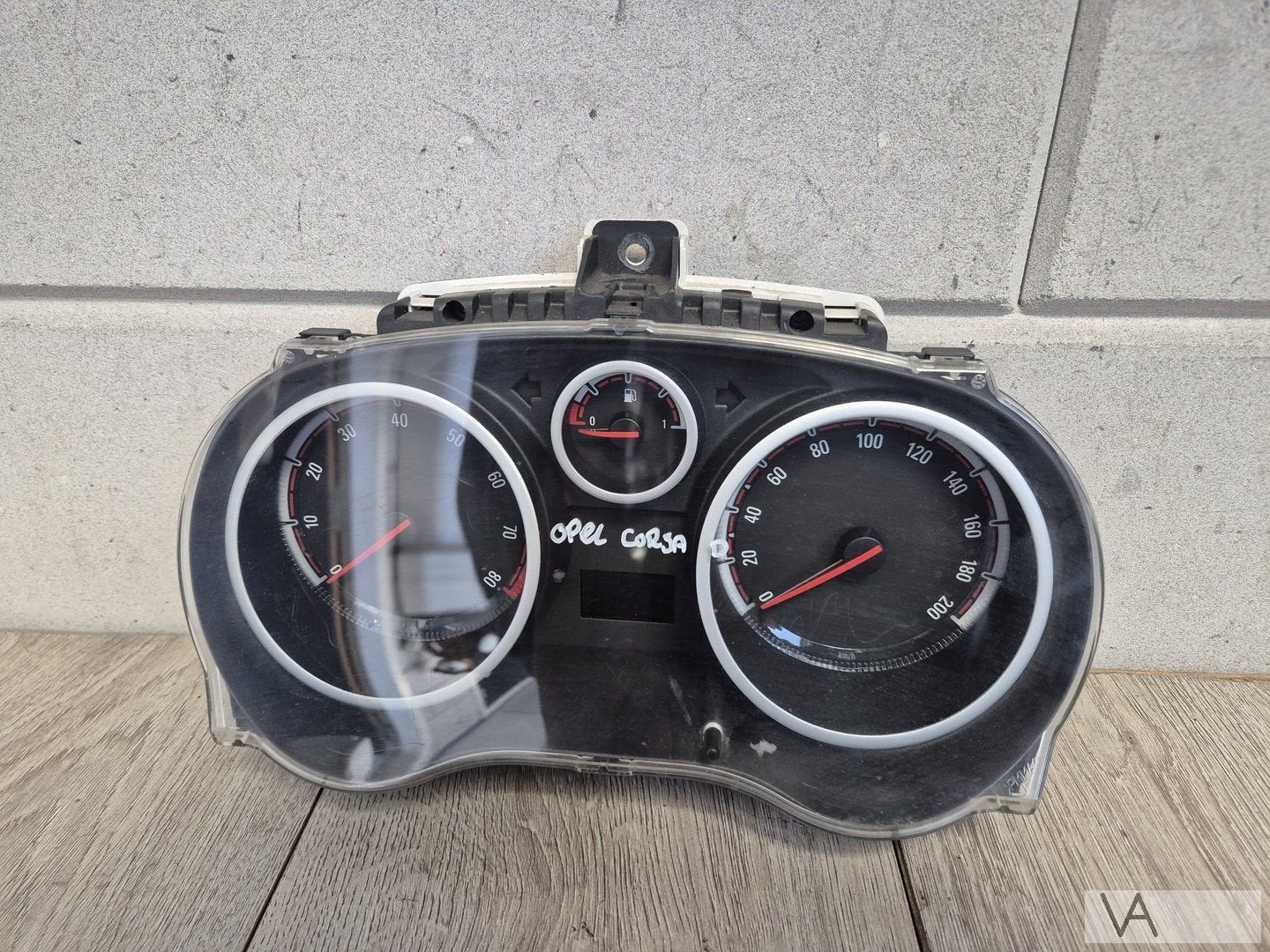 Opel Corsa D benzine tellerklok cockpit p0013264279 €40, Gebruikt, -, -, Opel