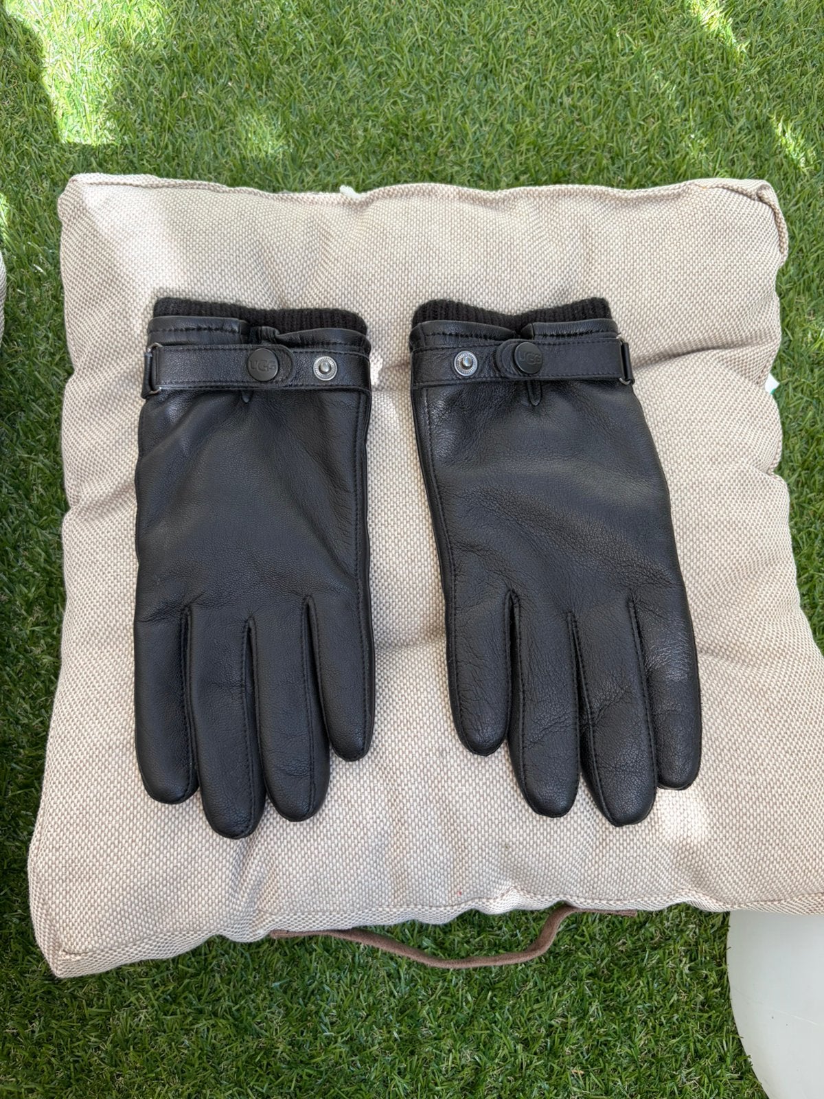 UGG’s Men’s Leather Gloves - M, Verzenden, Zo goed als nieuw, Handschoenen