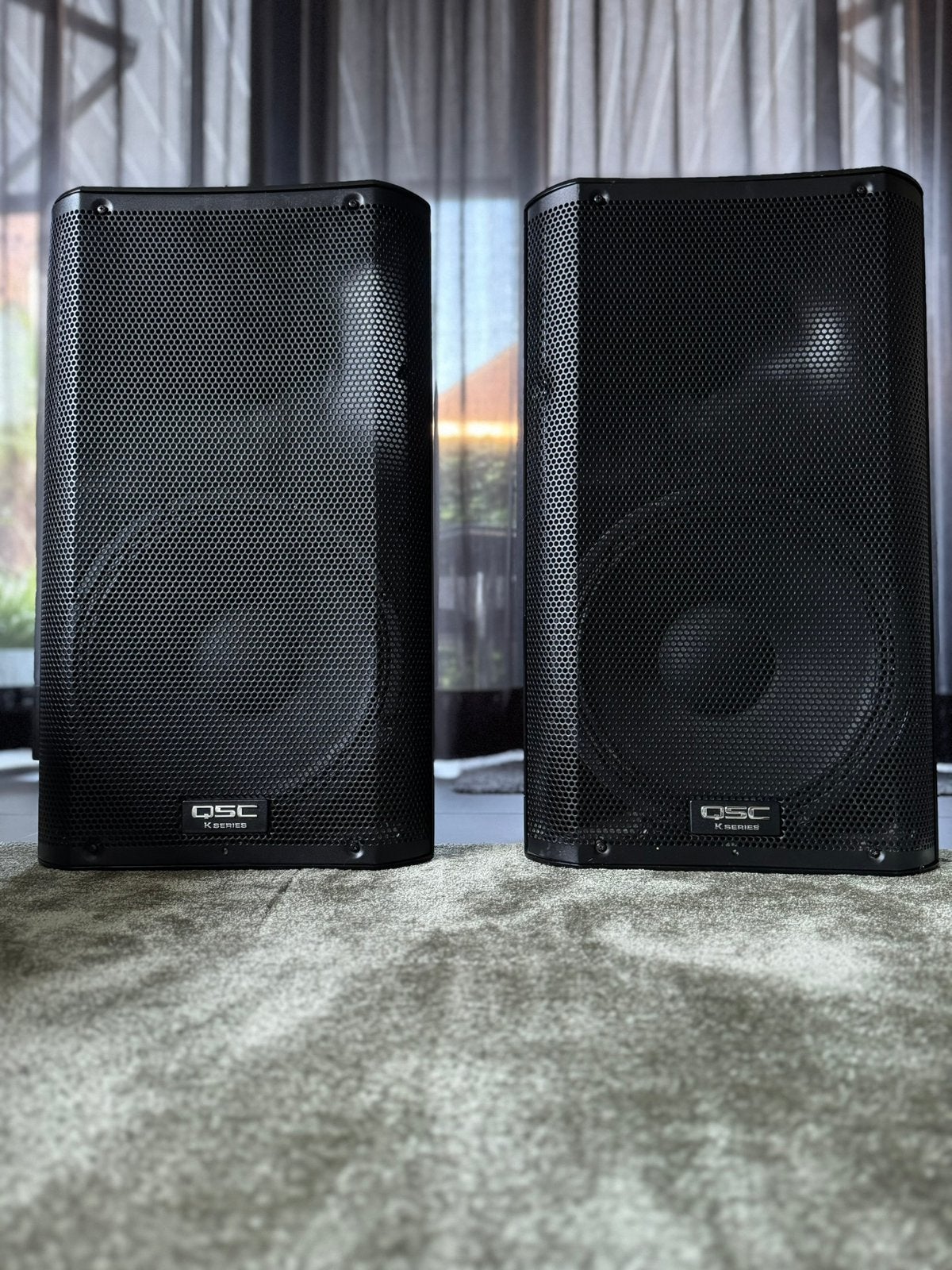 QSC K12 Actieve Speakers – Set van 2 | Zeer nette staat, Ophalen, Zo goed als nieuw, Overige merken