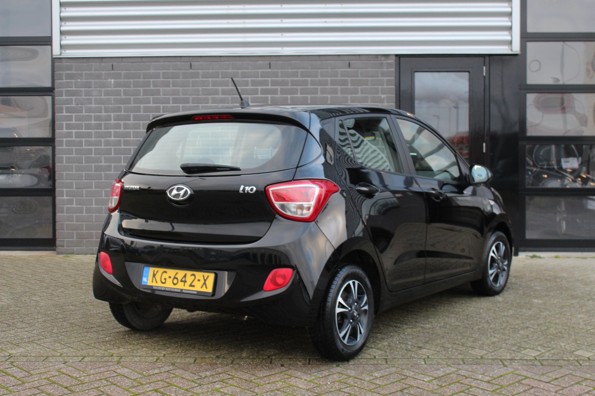Hyundai i10 1.0i i-Motion Comfort / Cruise / Airco / N.A.P., Auto's, Hyundai, Voorwielaandrijving, Stof, Gebruikt, Met garantie (alle)