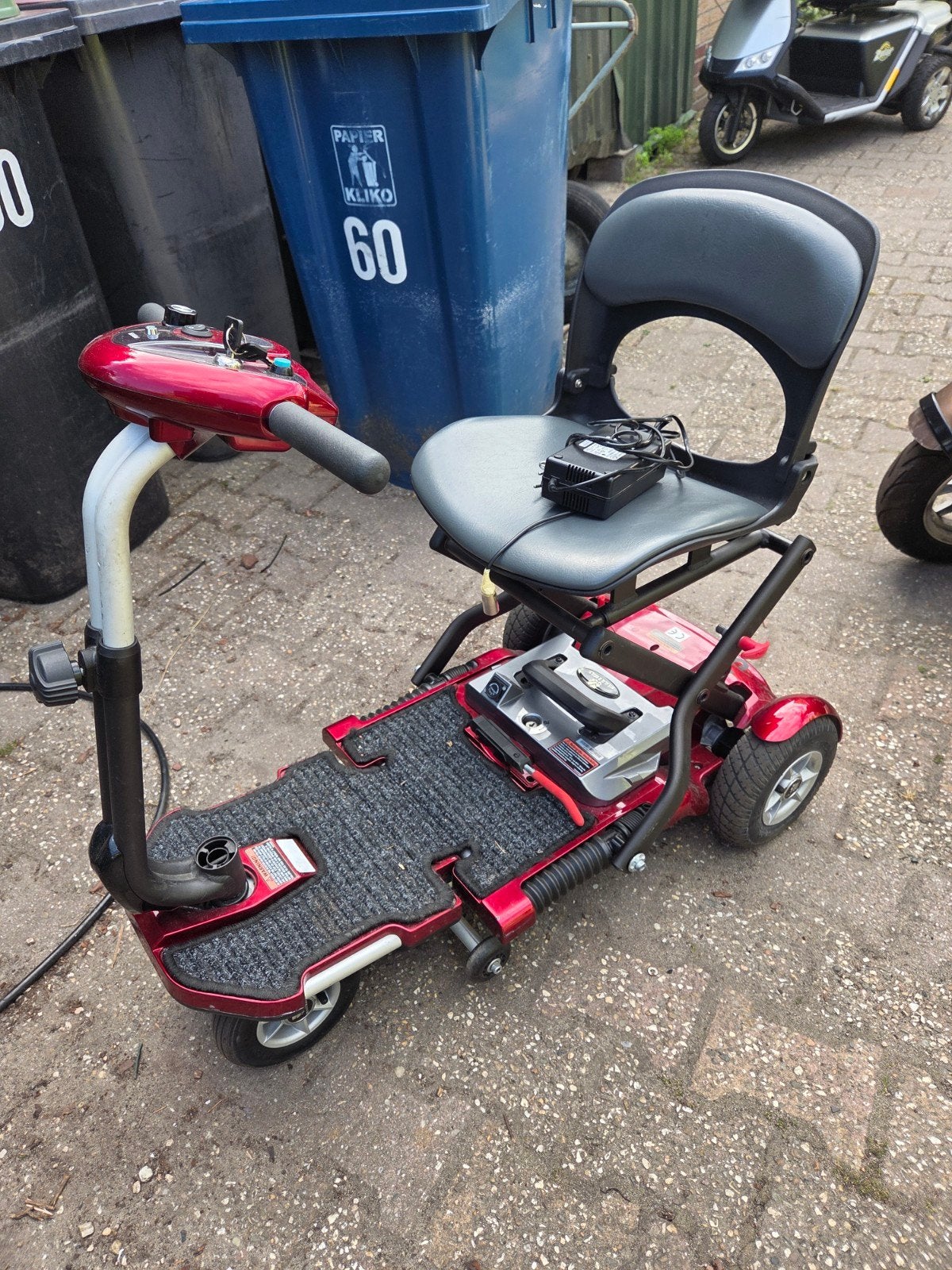 Opvouwbare scootmobiel van het Mango type luggie 4, 10 km/u of minder, Gebruikt, Ophalen of Verzenden, 36 t/m 45 km