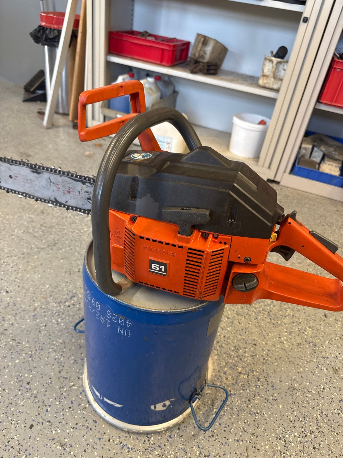 Husqvarna 61 Kettingzaag - Krachtig en Betrouwbaar, Ophalen, Gebruikt, 70 mm of meer, Kettingzaag