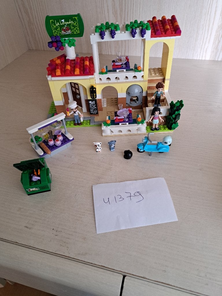 lego 41379 heartlake restaurant, Kinderen en Baby's, Lego, Friends, Ophalen of Verzenden, Zo goed als nieuw