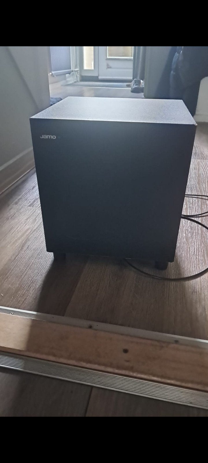 Jamo Subwoofer 210 Zwart - Krachtige Bas voor Thuisbioscoop, Audio, Tv en Foto, Luidsprekers, Zo goed als nieuw, Subwoofer, Minder dan 60 watt