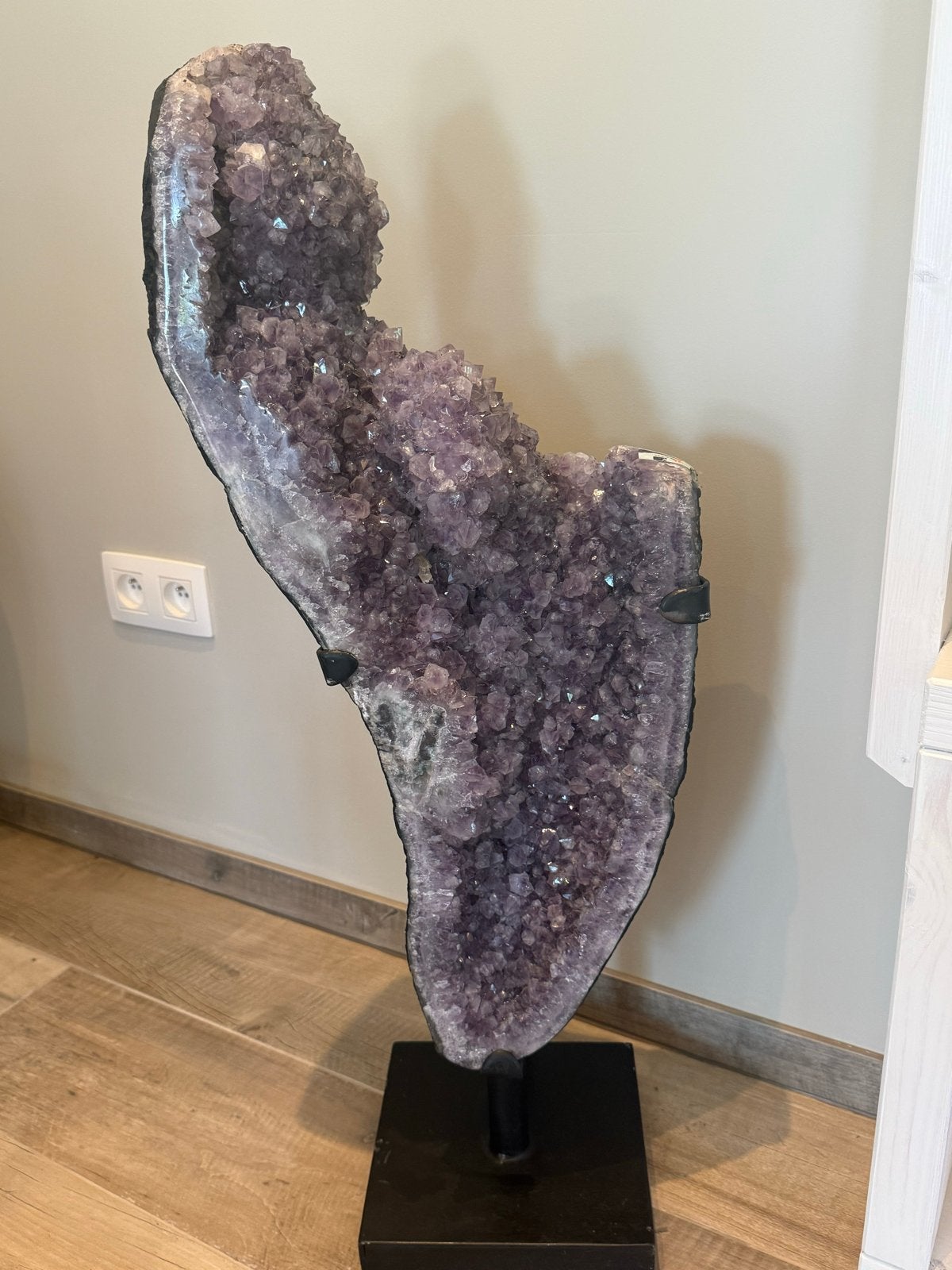 Grote Amethist Geode uit Brazilië - 88cm hoog, 25kg, Ophalen