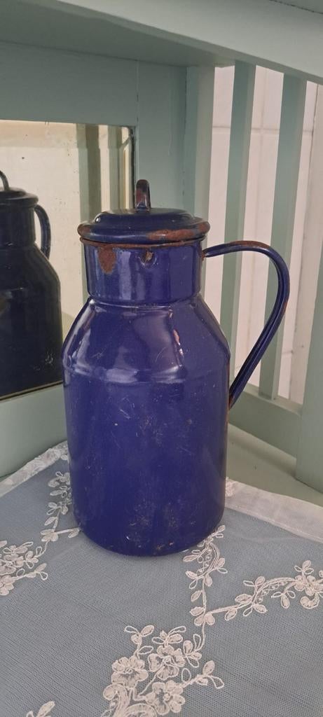 Vintage blauwe emaille kan met deksel, Ophalen of Verzenden