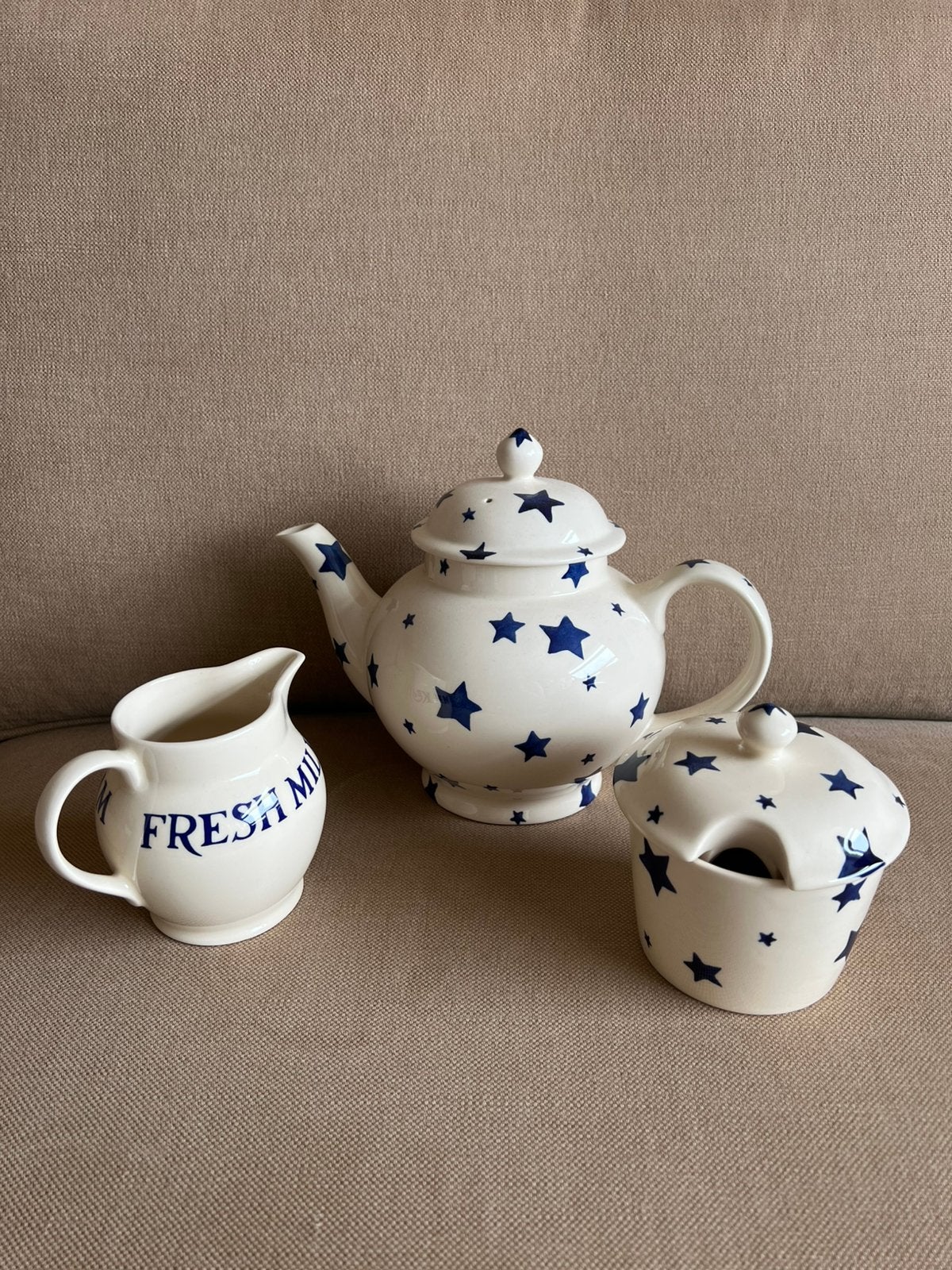 Emma Bridgewater Blue Skies COMBI theepot melkkan suikerpot, Ophalen, Overige typen, Zo goed als nieuw, Overige stijlen