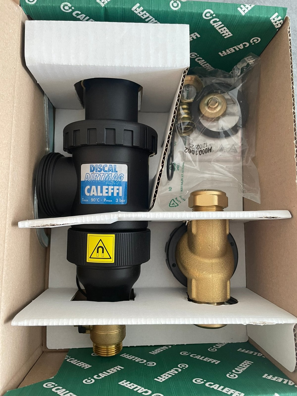 Caleffi 546402 vuil lucht afscheider 2 stuks nieuw 22mm