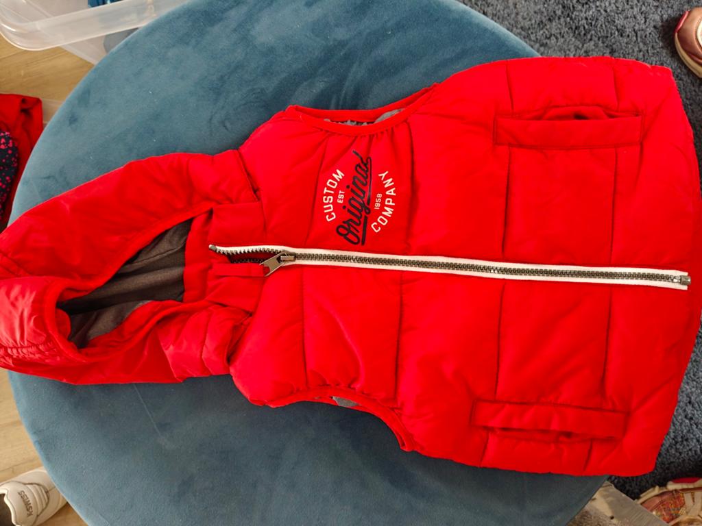 Toffe bodywarmer H&M maat 98/104 - zo goed als nieuw, H&M, Ophalen of Verzenden, Zo goed als nieuw, Jongen