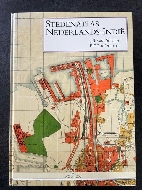 Stedenatlas Nederlands-Indië, Boeken, Atlassen en Landkaarten, Overige atlassen, Overige gebieden, Ophalen of Verzenden, Zo goed als nieuw