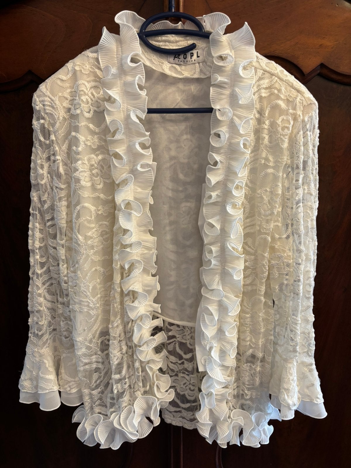 Vintage Blouse met ruches gebroken wit kant flamenco mouw, Ophalen of Verzenden, Zo goed als nieuw, Maat 42/44 (L), Wit