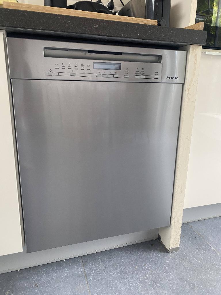 Vaatwasser Miele G 7222 SCi CLST half geintegreerd, Minder dan 85 cm, Tussenbouw, Minder dan 10 liter, Ophalen of Verzenden