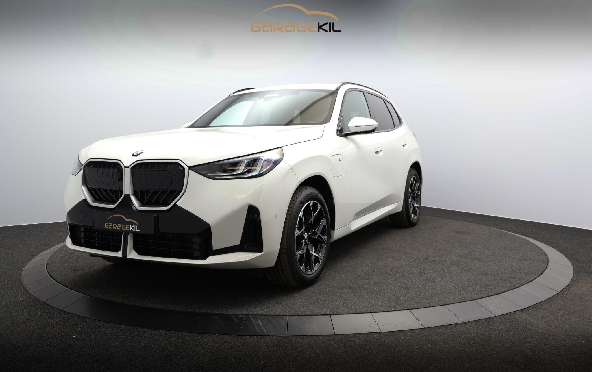 BMW X3 xDrive30e M-Sport / Dealeronderh / Driving Prof / Par, Automaat, Dealer onderhouden, Stof, Gebruikt