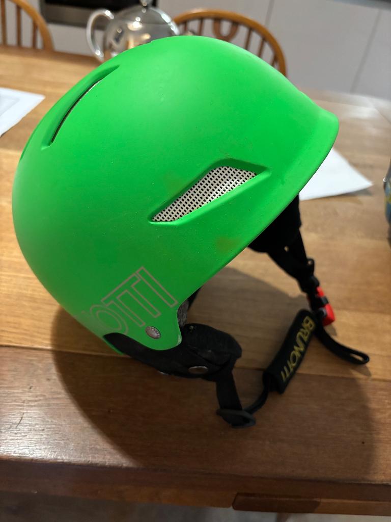 Skihelm brunotti groen 51 - 55 small wasbaar recco, Sport en Fitness, Skiën en Langlaufen, Ophalen of Verzenden, Minder dan 100 cm