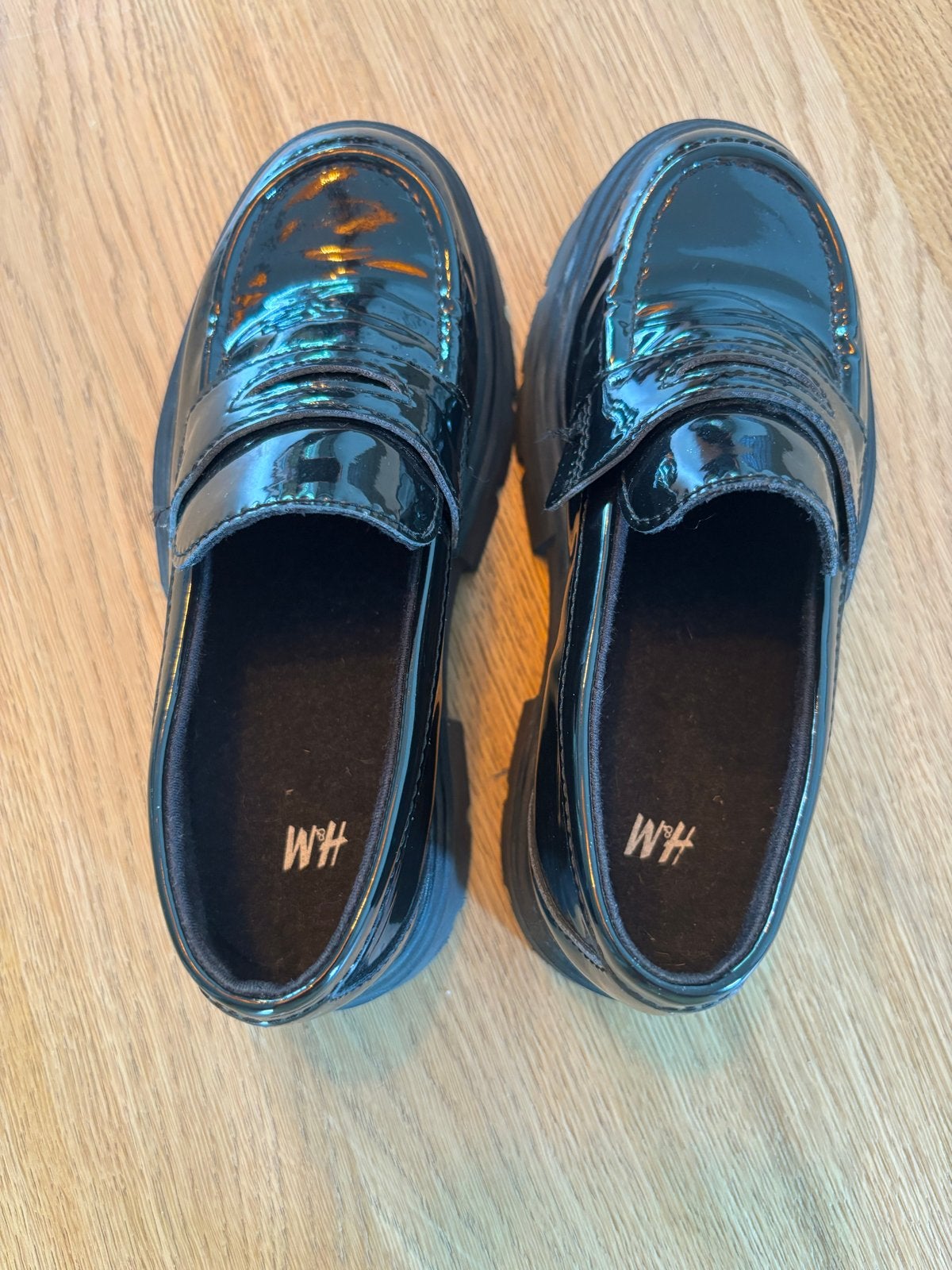 NIEUW - Zwarte lakleren loafers H&M - Maat 32, Kinderen en Baby's, Ophalen, Meisje, Schoenen, Nieuw