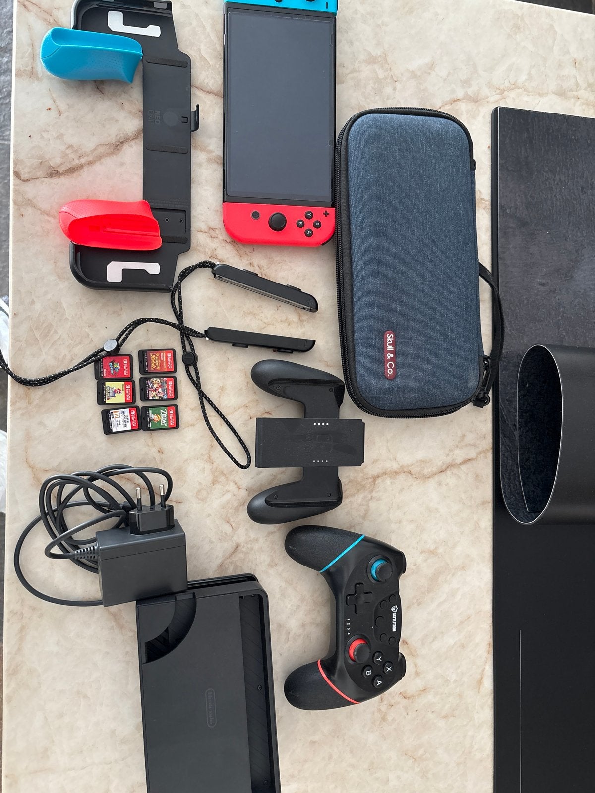 Nintendo Switch OLED + 6 games + beschermhoes, Switch OLED, Met games, Ophalen of Verzenden, Zo goed als nieuw