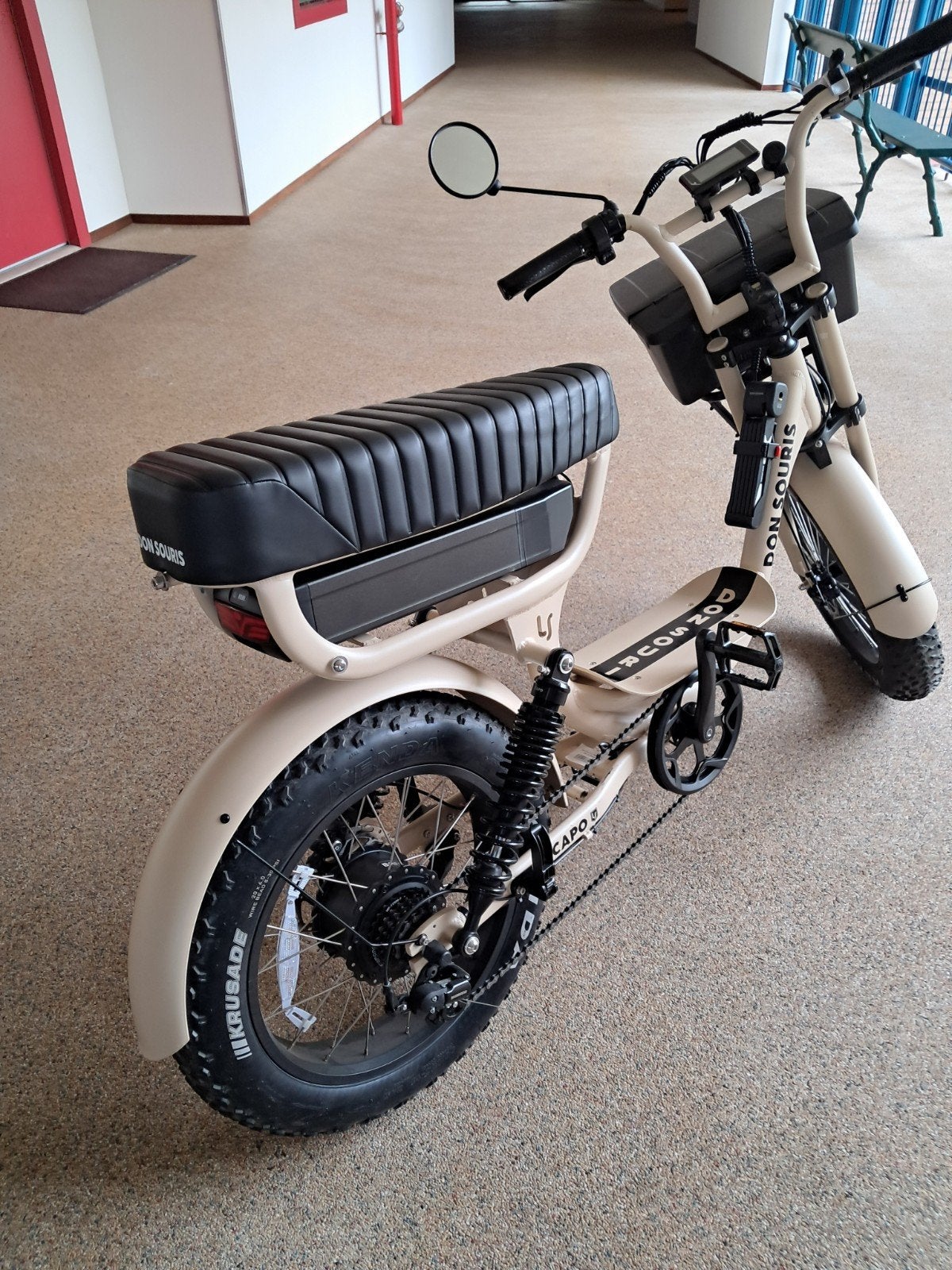 Foto 3 van Zo goed als nieuwe Don Souris Capo e-bike met koffer