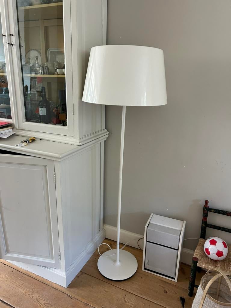 IKEA Kulla witte staande lamp, Ophalen, Gebruikt, Metaal, 150 tot 200 cm