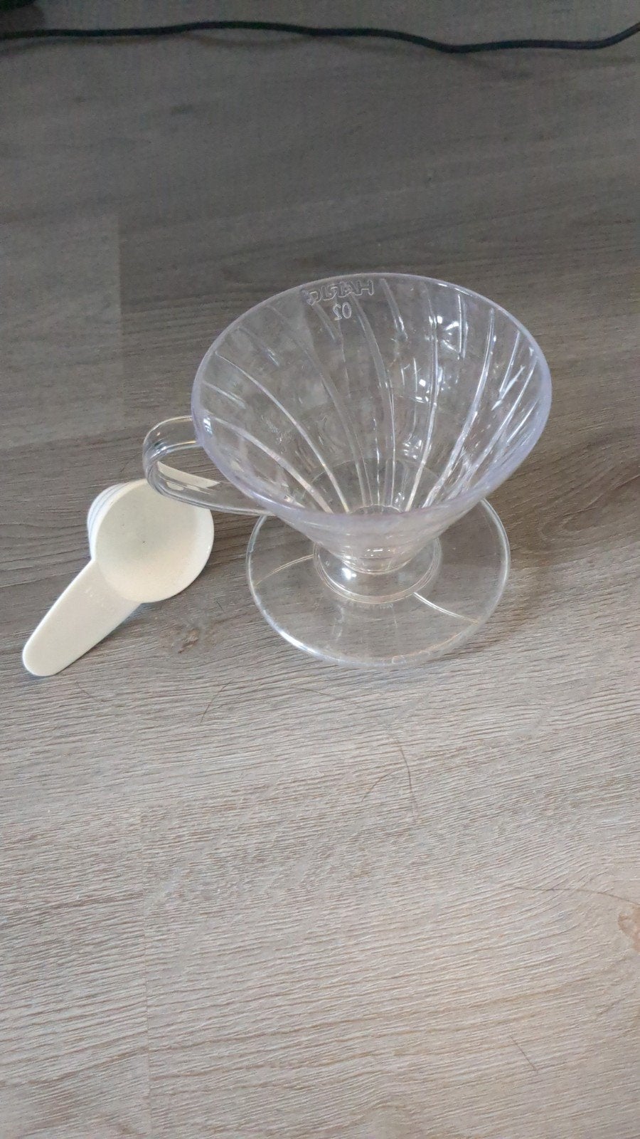 Hario V60 Plastic Dripper Maat 02 - Gebruikt, Witgoed en Apparatuur, Koffiezetapparaten, Ophalen, Gebruikt, Overige modellen, Gemalen koffie
