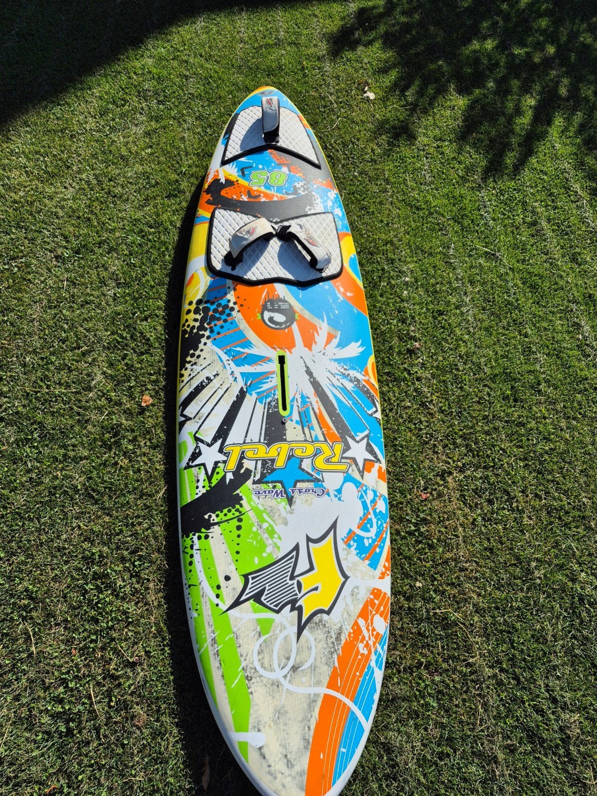 F2 Rebel 85 liter, Watersport en Boten, Windsurfen, Ophalen, Zo goed als nieuw, Plank